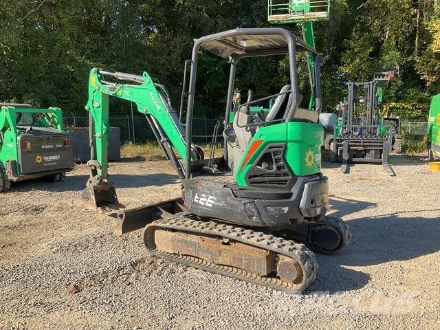 Bobcat E26 Bagri goseničarji