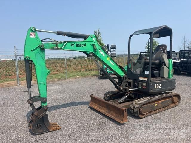 Bobcat E32 Bagri goseničarji