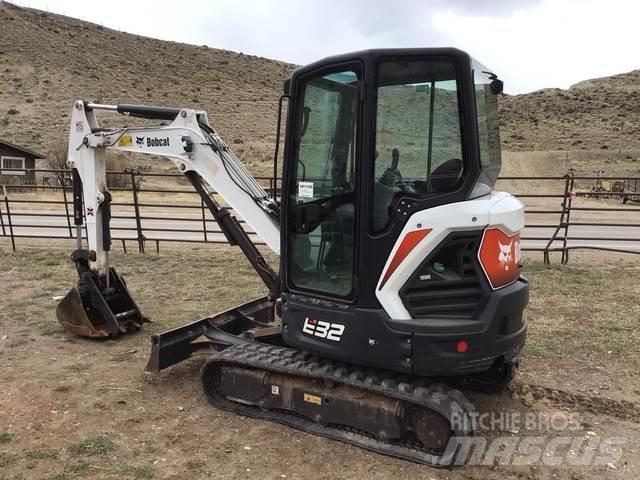 Bobcat E32i Bagri goseničarji