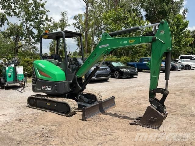 Bobcat E32I Bagri goseničarji