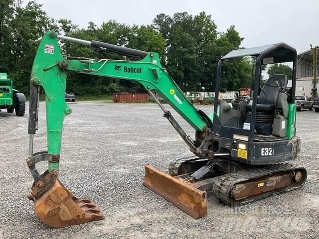 Bobcat E32i Bagri goseničarji