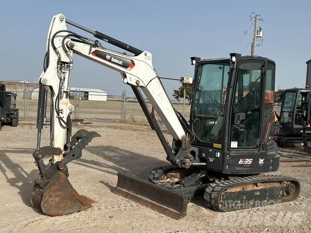 Bobcat E35 Bagri goseničarji