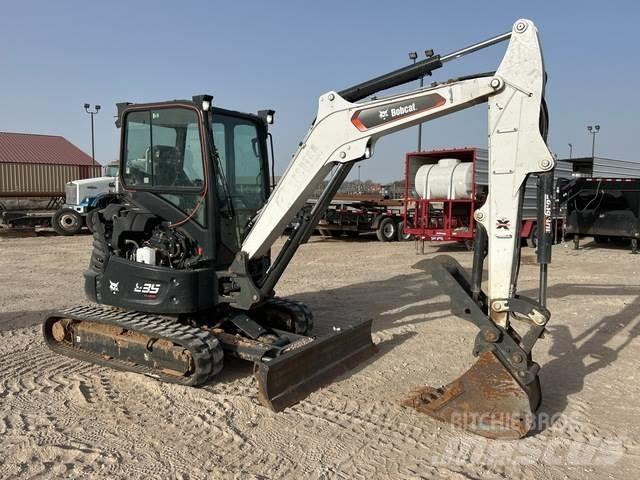 Bobcat E35 Bagri goseničarji