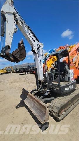Bobcat E45 Bagri goseničarji