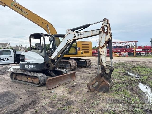 Bobcat E50 Bagri goseničarji