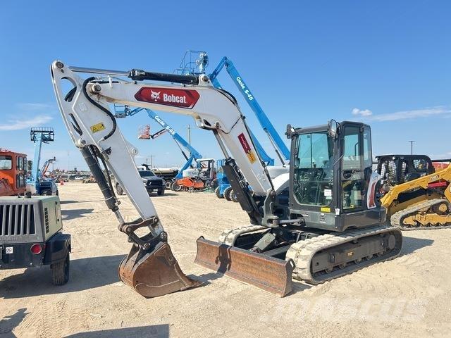 Bobcat E88 Bagri goseničarji