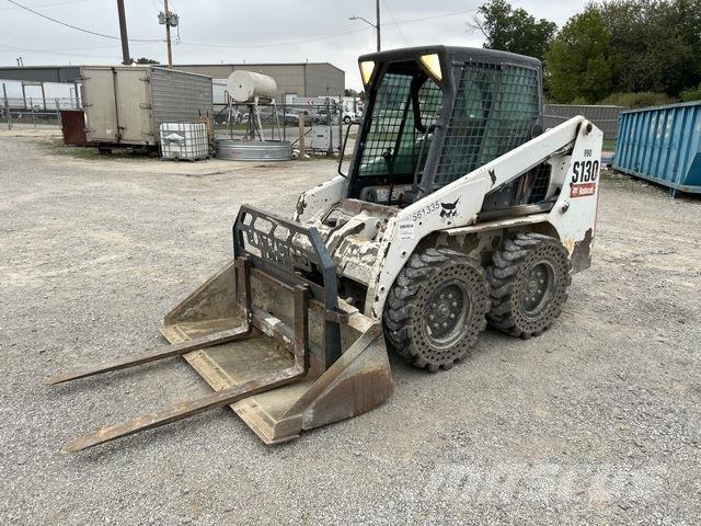 Bobcat S130 Skid steer mini nakladalci