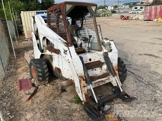 Bobcat S250 Skid steer mini nakladalci