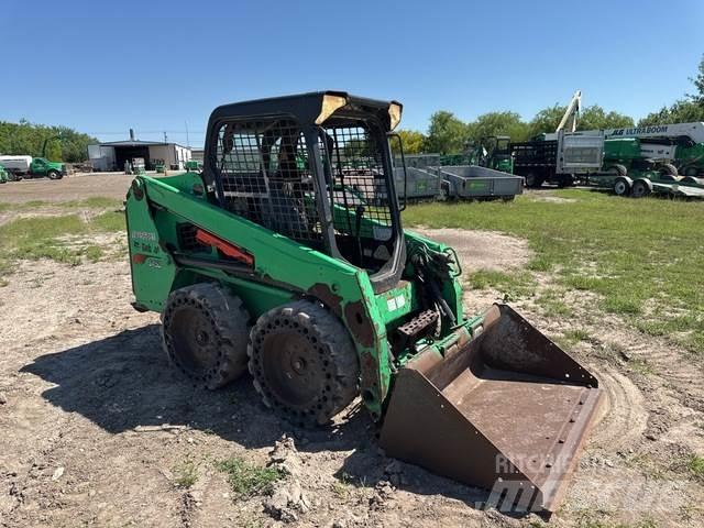 Bobcat S450 Skid steer mini nakladalci