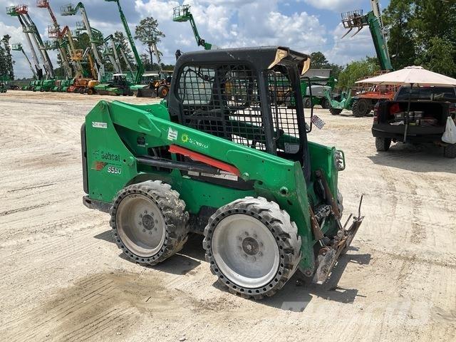Bobcat S550 Skid steer mini nakladalci