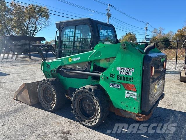 Bobcat S550 Skid steer mini nakladalci