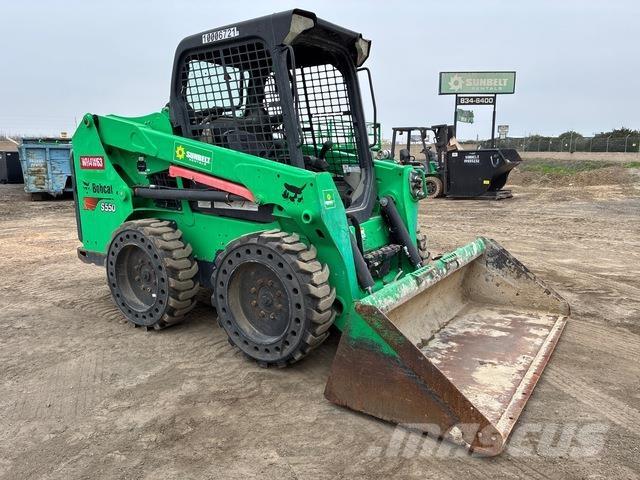 Bobcat S550 Skid steer mini nakladalci