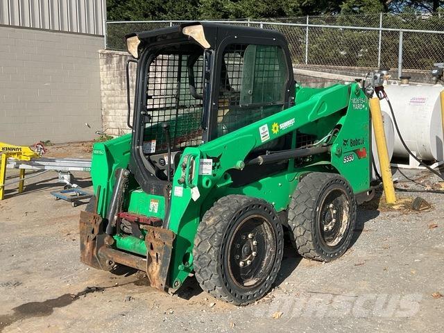 Bobcat S550 Skid steer mini nakladalci