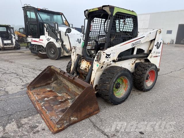 Bobcat S630 Skid steer mini nakladalci