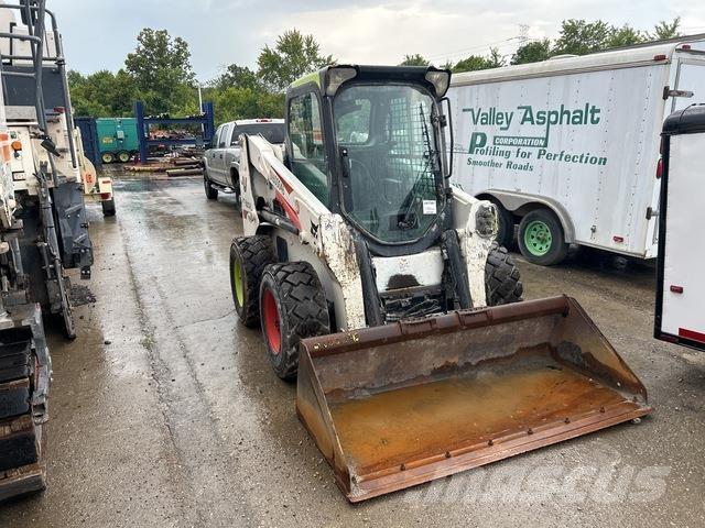 Bobcat S630 Skid steer mini nakladalci