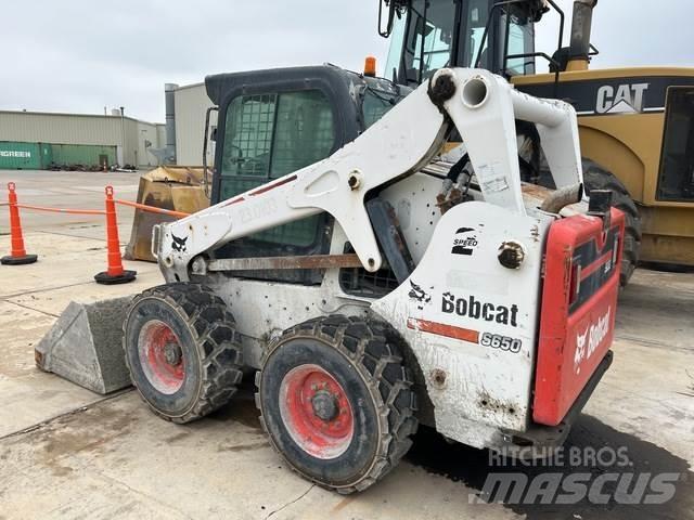 Bobcat S650 Skid steer mini nakladalci