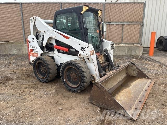 Bobcat S650 Skid steer mini nakladalci