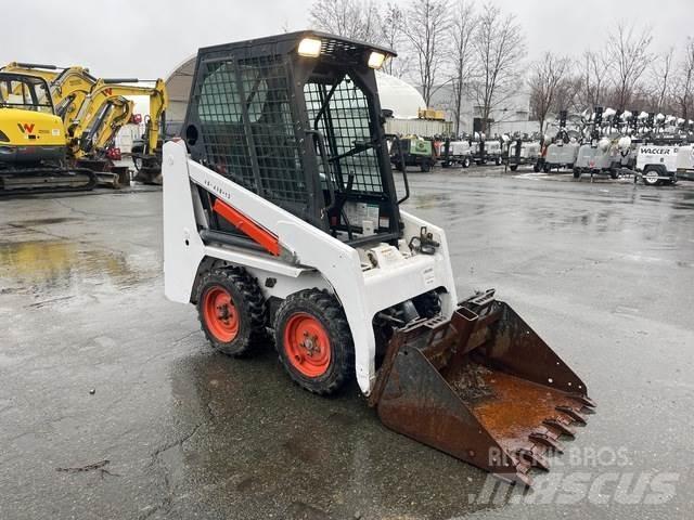 Bobcat S70 Skid steer mini nakladalci