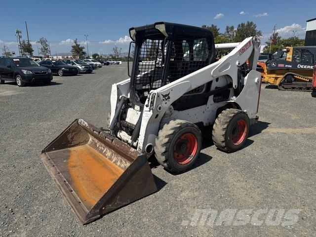 Bobcat S750 Skid steer mini nakladalci