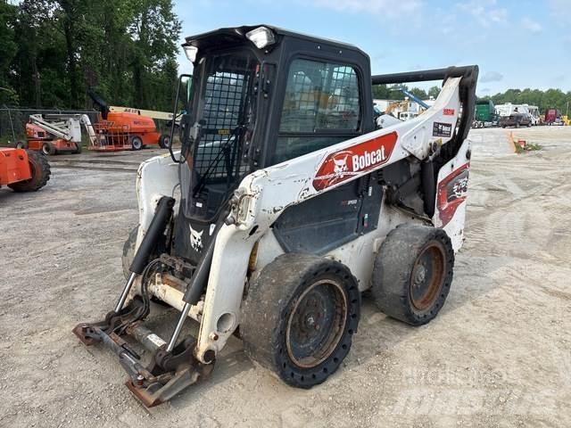 Bobcat S76 Skid steer mini nakladalci
