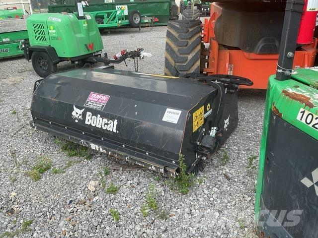 Bobcat SWB72 Cestni pometači