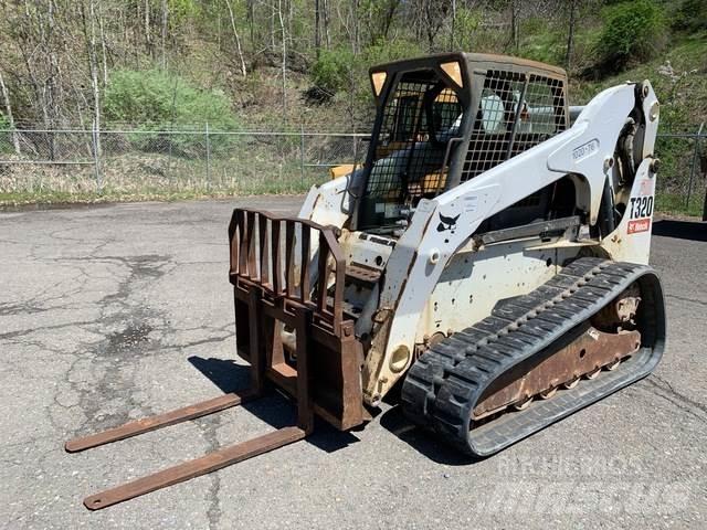 Bobcat T320 Skid steer mini nakladalci