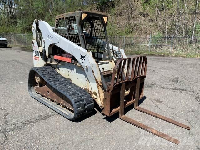 Bobcat T320 Skid steer mini nakladalci