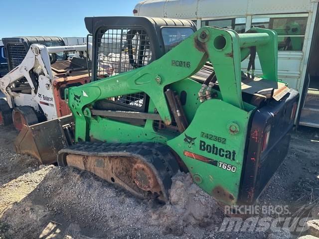 Bobcat T650 Skid steer mini nakladalci