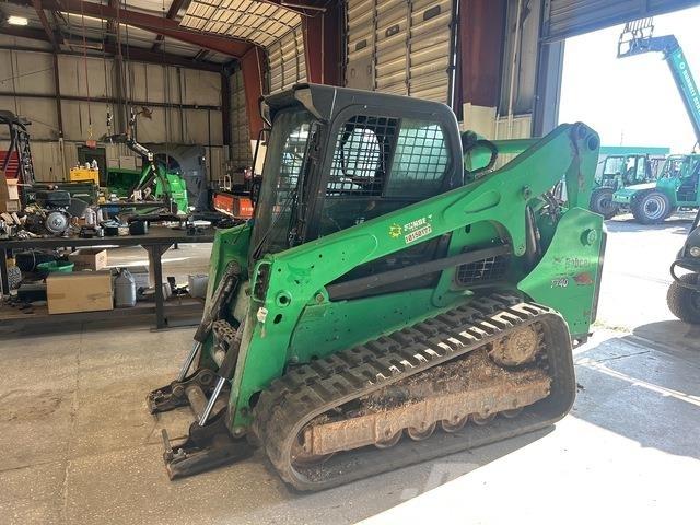 Bobcat T740 Skid steer mini nakladalci