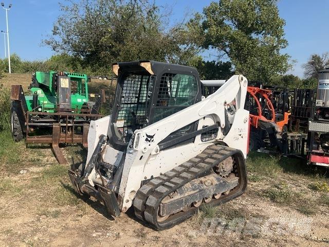 Bobcat T740 Skid steer mini nakladalci