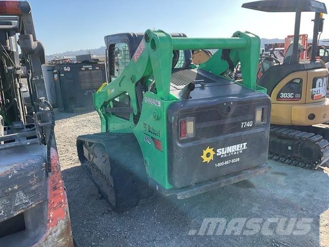 Bobcat T740 Skid steer mini nakladalci