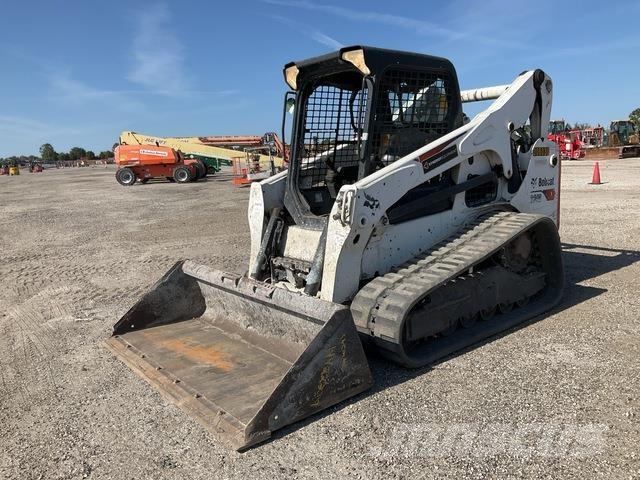 Bobcat T740 Skid steer mini nakladalci