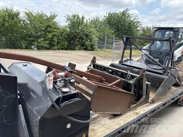 Bobcat T86 Skid steer mini nakladalci