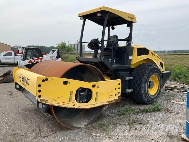 Bomag BW211D-5 Enojni valjarji