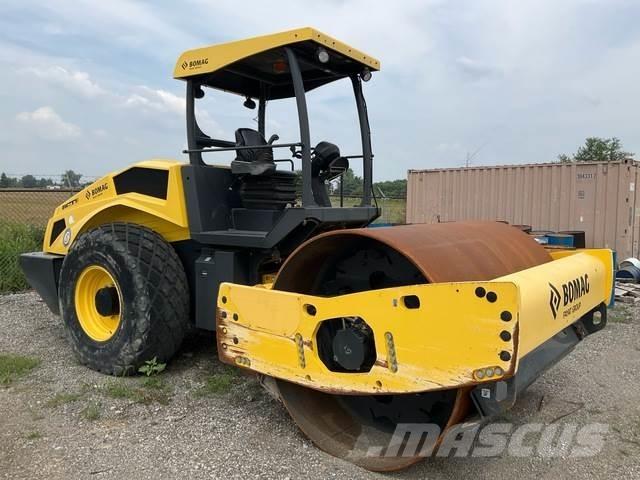 Bomag BW211D-5 Enojni valjarji