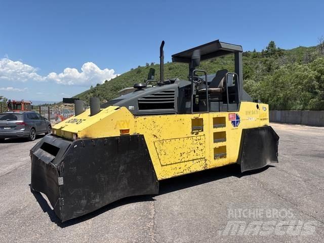 Bomag BW24R Kolesni valjarji s pnevmatikami