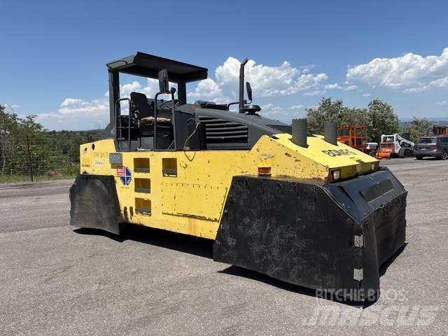 Bomag BW24R Kolesni valjarji s pnevmatikami