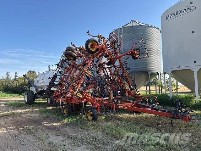 Bourgault 8810 Sejalnice