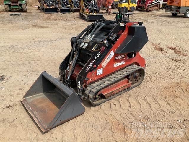 Boxer 600HD Skid steer mini nakladalci