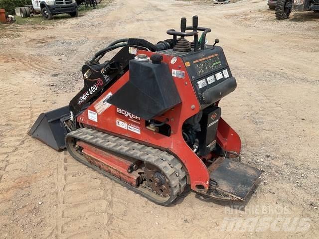 Boxer 600HD Skid steer mini nakladalci