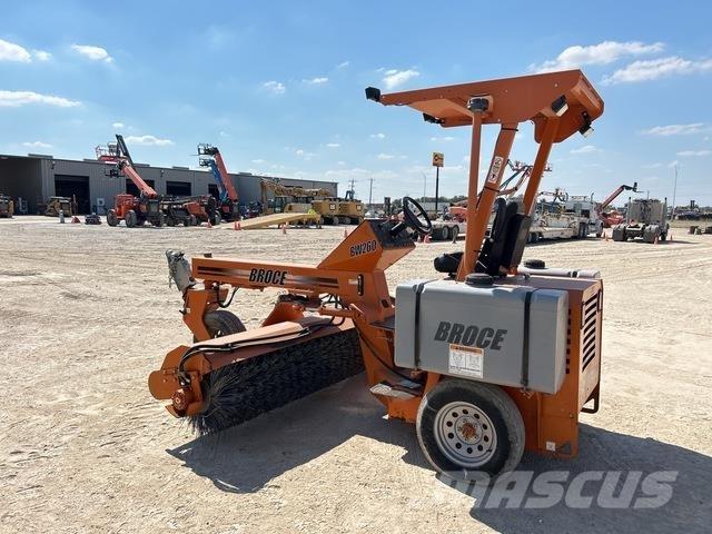 Broce BW260 Stroji za notranje pometanje