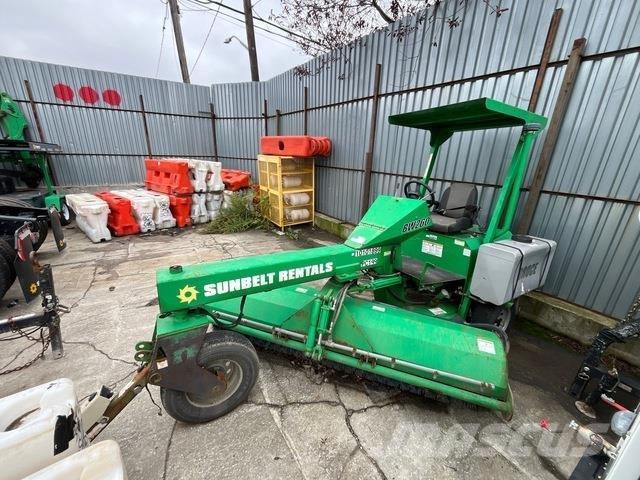 Broce BW260-8 Stroji za notranje pometanje