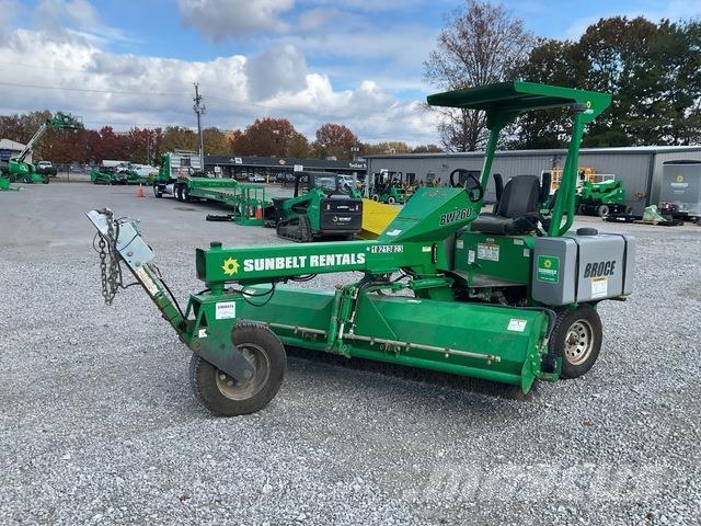 Broce BW260-8 Stroji za notranje pometanje