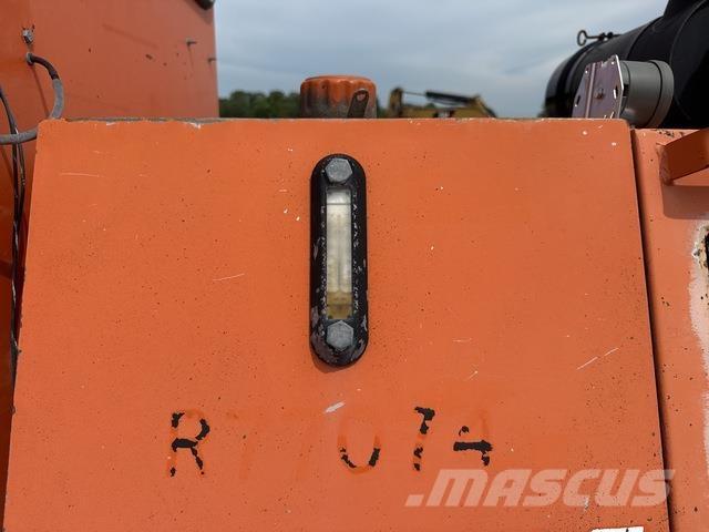 Broce CRT 350 Stroji za notranje pometanje