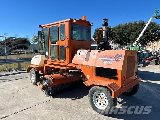 Broce RCT-350 Stroji za notranje pometanje