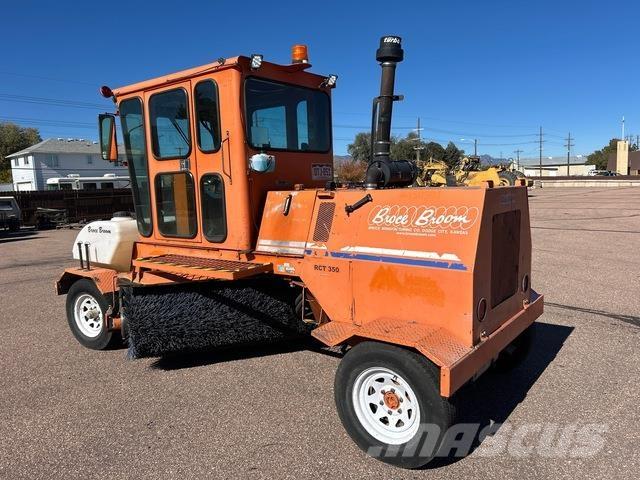 Broce RCT350 Stroji za notranje pometanje