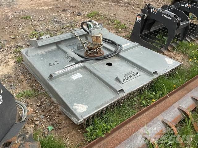  Bush Master Vrtni traktor kosilnice