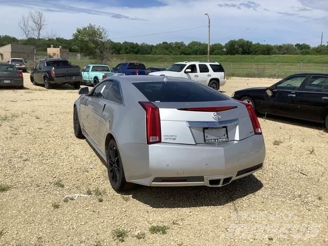 Cadillac CTS Avtomobili