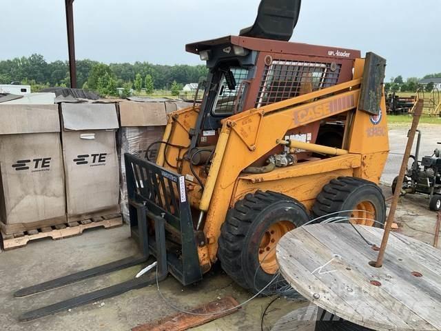 CASE 1845C Skid steer mini nakladalci