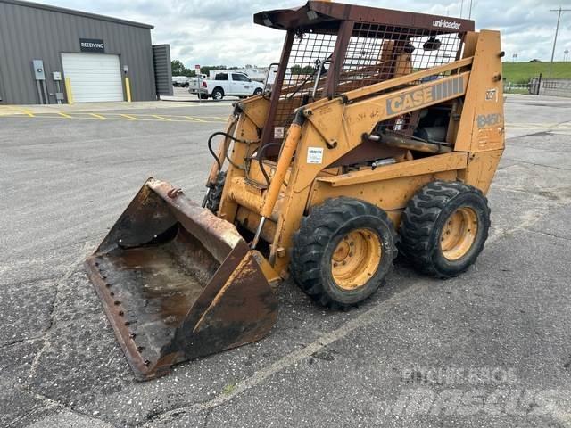 CASE 1845C Skid steer mini nakladalci